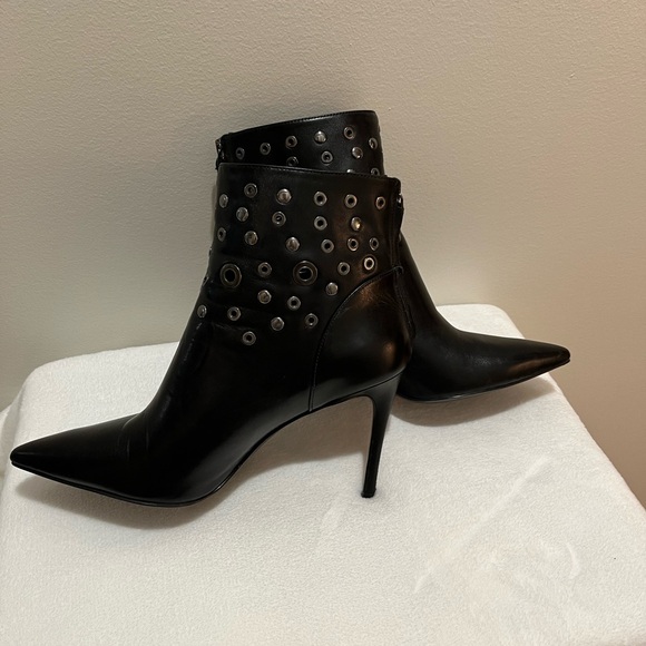 Nine West black booties - Picture 3 of 11